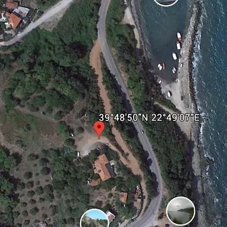 Leonidas Koutsoupia Apartamento *