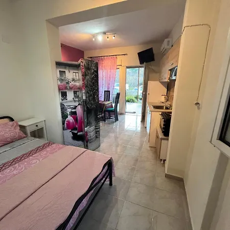 Apartmán Leonidas Koutsoupia Kókkinon Nerón